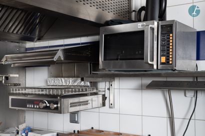 En provenance de l'ancien Hôtel W Paris-Opéra Complete kitchen equipment

 sink unit...