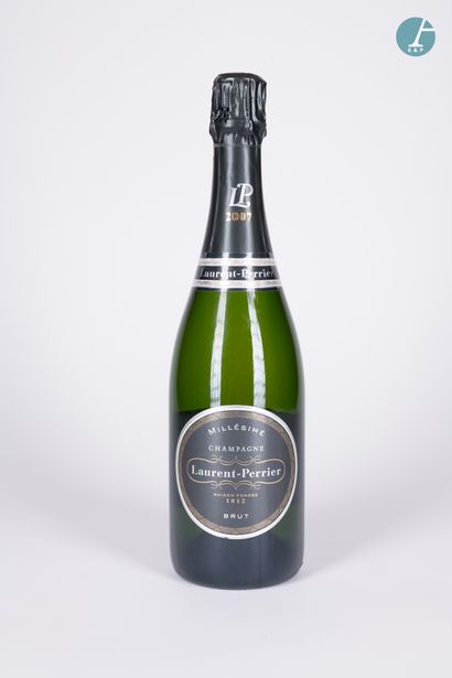 En provenance de l'ancien Hôtel W Paris-Opéra Batch of champagnes

Laurent Perrier...