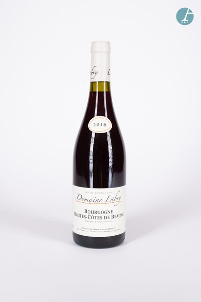 En provenance de l'ancien Hôtel W Paris-Opéra Batch of red wines - France 
Domaine...