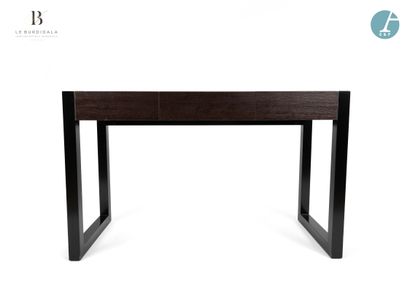 null From the Burdigala, 4* hotel in Bordeaux





Desk in exotic wood and black...
