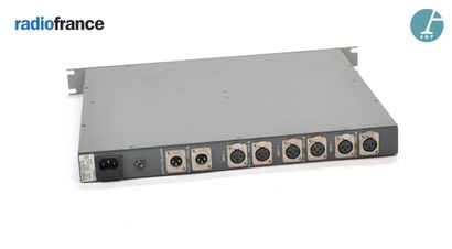  AEQ, Stereo self powered audio monitor, AM03. 
H : 4,5cm - L : 48,2cm - P : 39cm...
