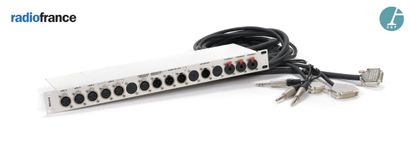 null RAMI, power strip with various cables (microphones). 

H : 4,5cm - L : 48,5cm...