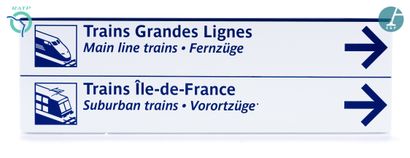 null Lot de 4 plaques signalétiques, fer émaillé, indiquant :

1) Trains Grandes...