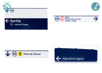  Lot de 4 plaques signalétiques, fer émaillé, indiquant : 
1) RER A Paris St Germain-en-Laye...