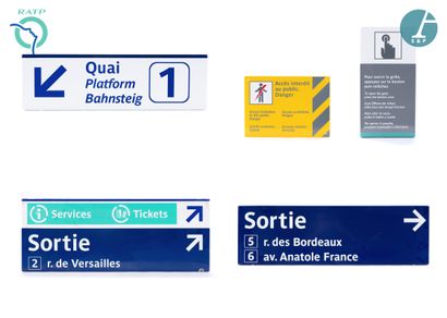 null Set of 5 nameplates, enamelled iron, indicating :

1) Exit Rue des Bordeaux...