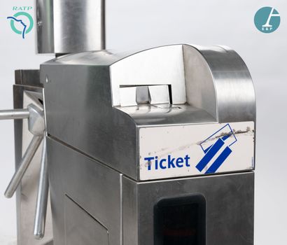 null 
From AUBER Station, metal front turnstile, equipped with its anti-fraud door,...