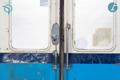 null 
Pair of 1952 MA subway car doors, probably repainted in royal blue in 1974....