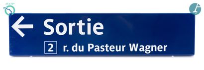 null Set of 5 nameplates, enamelled iron, indicating :

1) Exit Rue du Pasteur Wagner

2)...