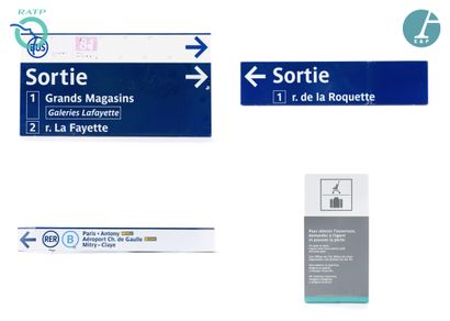  Lot de 4 plaques signalétiques, fer émaillé, indiquant : 
1) RER B Paris Antony...