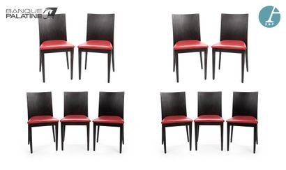  BILLIANI Made in Italy, lot de 10 chaises, piètement en bois noirci, assise en simili-cuir...