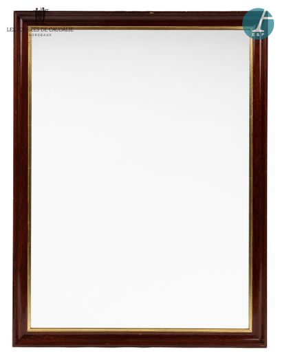 null From the room n°16 "Les Navigateurs

Mirror with mahogany frame

H : 81,5cm...