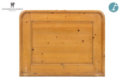 null From the room n°22 "Le Claret

Pair of natural wood molded headboards

H : 77cm...