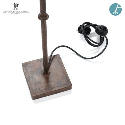 null From Room #5 "Le Tonnelier

Wrought iron floor lamp, burgundy shade

H : 1,...