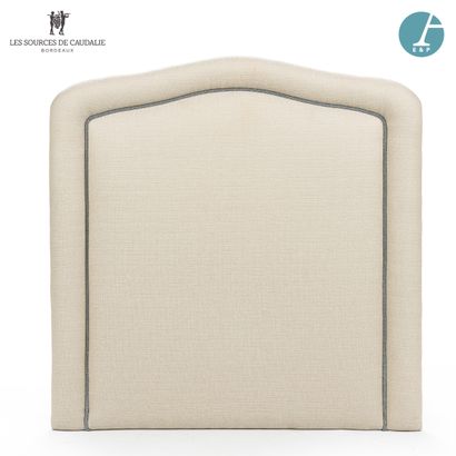 null From the room n°16 "Les Navigateurs

Pair of headboards, beige fabric

H : 104cm...