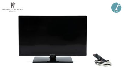 null From room n°10 "Les Acabailles

Television SAMSUNG Model HG26EA470PWXZF version...