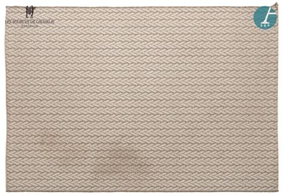 null From Room #5 "Le Tonnelier

Carpet with beige bottom Model MOOREA

Brand WINKLER....