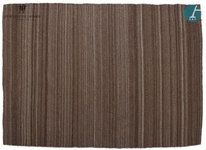 null From the room n°16 "Les Navigateurs

VIVARAISE Model Armen carpet with taupe...