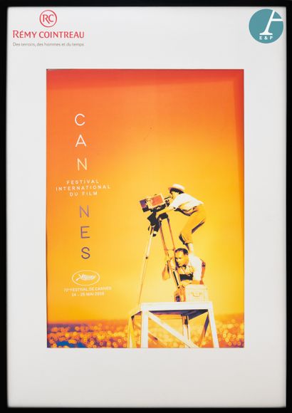 null Poster of the Cannes Film Festival 2019, framed with passe partout.

103x72...