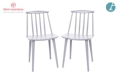 Designer Folke PALSSON

Pair of chairs, in...