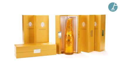 null Un carton de 6 coffrets CRISTAL, Champagne CRISTAL ROEDERER Brut, Millésime...