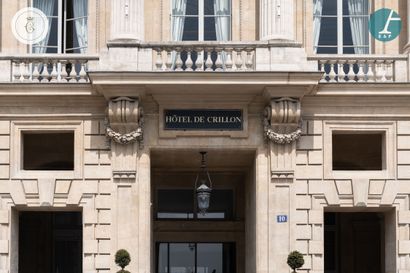 null 
En provenance de la Brasserie d'Aumont de l'Hôtel de Crillon




Lot de trois...