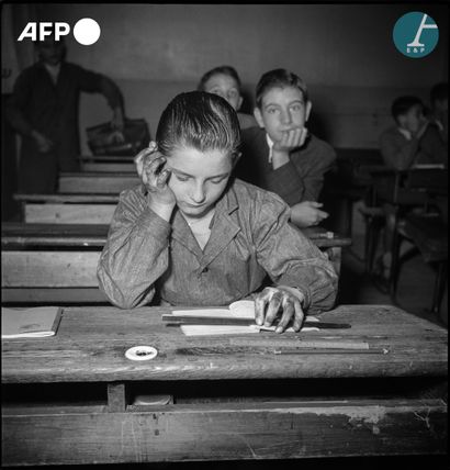 null 
AFP



French schoolchildren in an elementary school classroom on the first...
