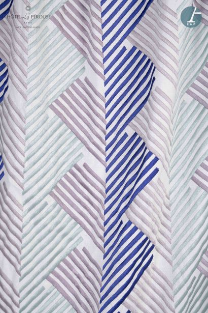 null Paire de rideaux en tissu à chevrons bleu marine, gris et vert clair

H : 290cm...