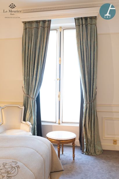 null En provenance de l'Hôtel Le Meurice - Chambre 329 



L'ATELIER DE RODOLPHE,...