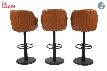 null From the bar on the 1st floor of the Bus Palladium



Set of 3 swivel bar chairs,...