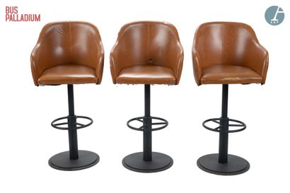 null From the bar on the 1st floor of the Bus Palladium



Set of 3 swivel bar chairs,...
