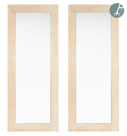 null Paire de miroirs rectangulaires, cadre en bois naturel.

215 x 85 cm