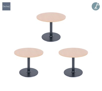 null WIESNER HAGER Publisher

Set of three circular coffee tables, black lacquered...