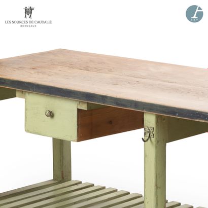 null From room 39 (Grange à Bateaux)
Large workbench in lime green lacquered wood,...