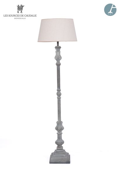 null From the Sources de Caudalie - Room 33 "Les Pagaies" (Boat Barn)
Floor lamp...