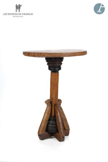 null From the Sources de Caudalie (Grange à Bateaux)
High table in natural wood,...
