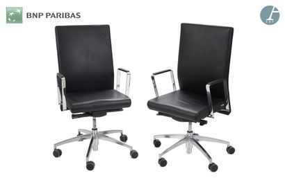 null SEDUS Editor,
Set of three office chairs model "Open Up", steel legs, star base...