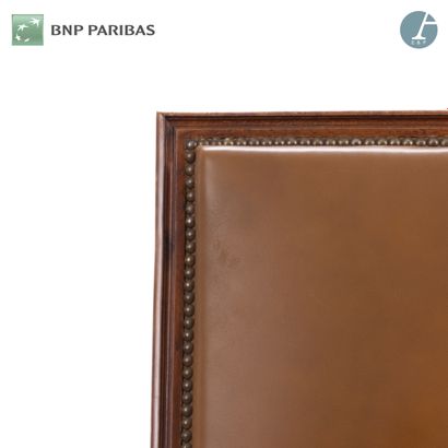 null Paire de chaises, garniture en cuir marron
Style Louis XVI
Etat d'usage

H :...