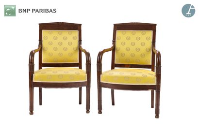 Pair of armchairs in natural wood and mahogany...