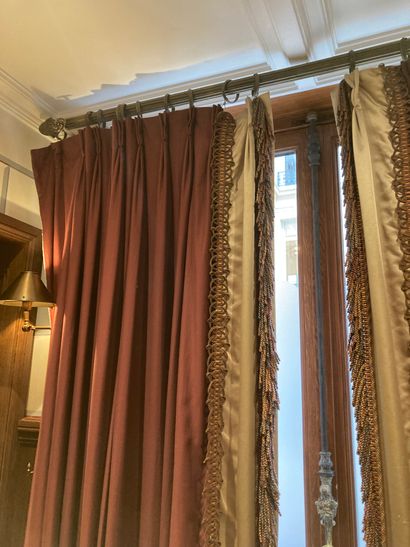 null From the Maison Ladurée - 1st floor.

Lot of five pairs of curtains in plum...