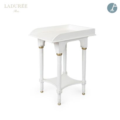 null From the Maison Ladurée - 1st floor.

Changing table in molded wood, carved...