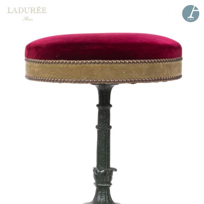 null From the House of Ladurée - Bar Lincoln

Pair of bar stools, the tripod base...