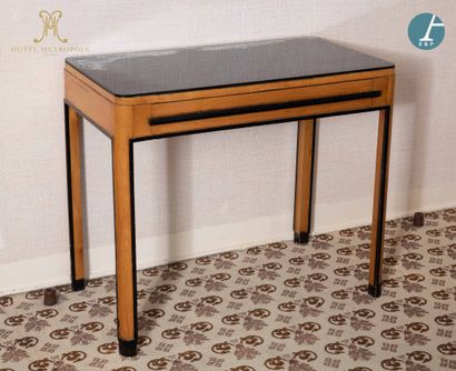 null From the Metropole Hotel (Brussels):
Complete furniture (Used condition) of...
