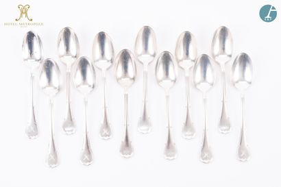null From the Hotel Métropole (Brussels): 
Suite of 12 silver plated soup spoons,...