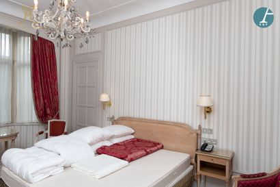 null From the Metropole Hotel (Brussels): 
Complete furniture of Room 536.
Modern...