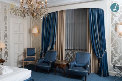null From the Metropole Hotel (Brussels): 
Complete furniture of Room 435.
Modern...