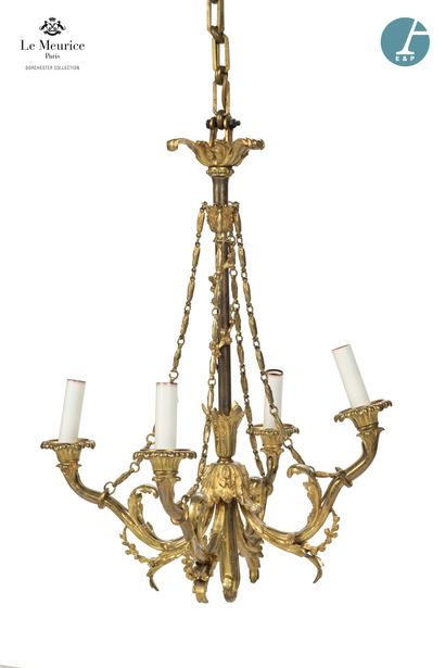 null From the Hôtel Le Meurice.
Chased and gilded bronze chandelier, hanging plate...