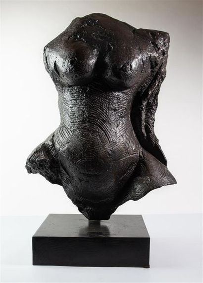 null Henri NOGARET (1927) "Buste de femme nue" bronze, signé, fondeur Londowki. H:...