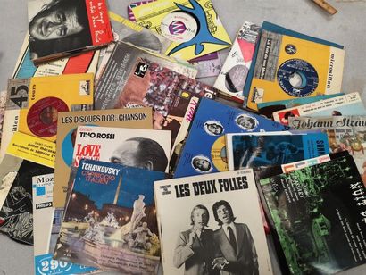 null Ensemble de disques vinyls 45 tours. Classique et variété