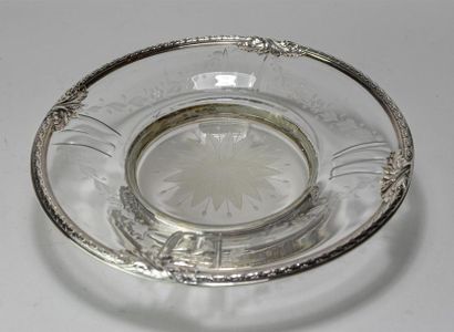 null Crystal bowl engraved with floral garlands and central rosette, silver setting...