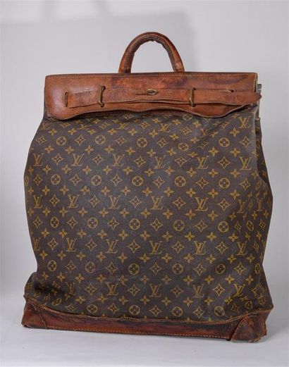 null LOUIS VUITTON STREAMER BAG in monogrammed canvas and natural leather. Strap...
